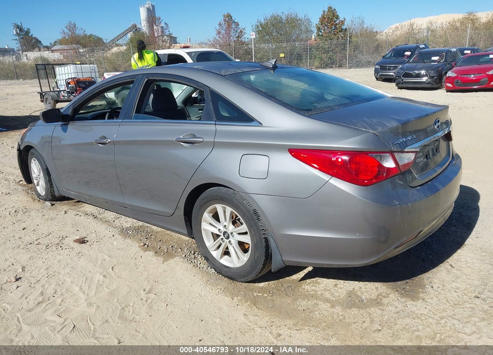 2013 HYUNDAI SONATA GLS VIN: 5NPEB4AC5DH776276