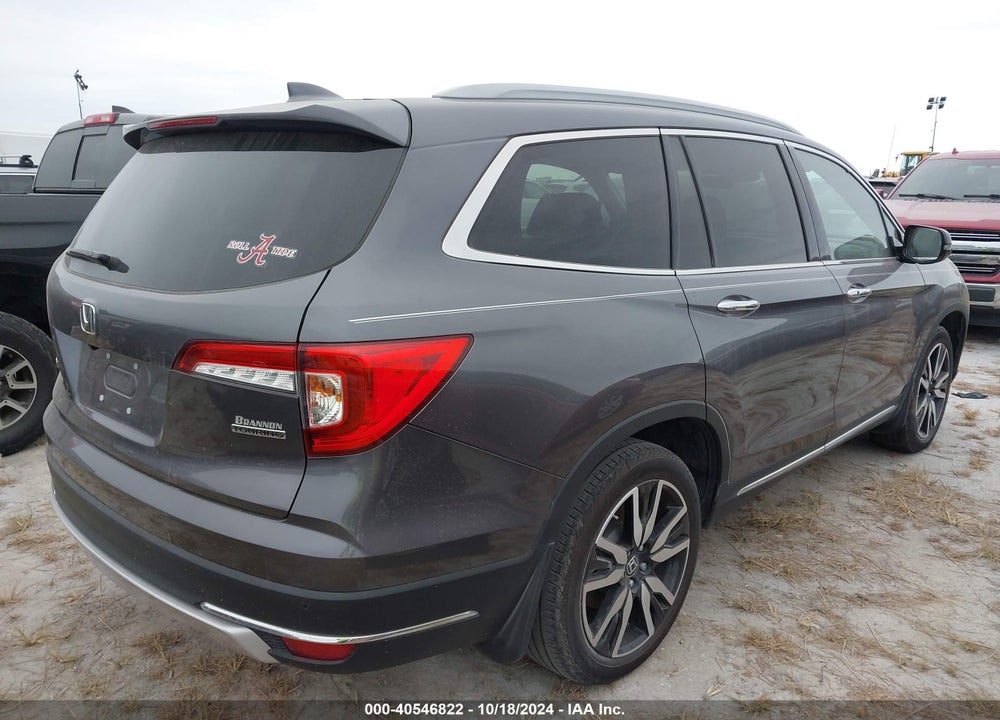 2021 HONDA PILOT 2WD TOURING 8 PASSENGER VIN: 5FNYF5H93MB006724