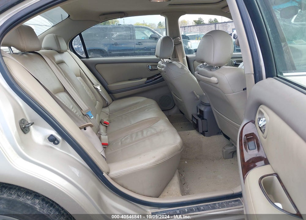 2001 INFINITI I30 LUXURY VIN: JNKCA31A51T033240