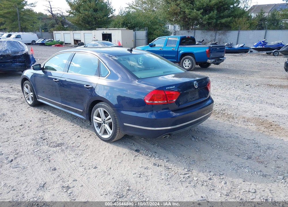 2013 VOLKSWAGEN PASSAT 2.0L TDI SE VIN: 1VWBN7A3XDC029650