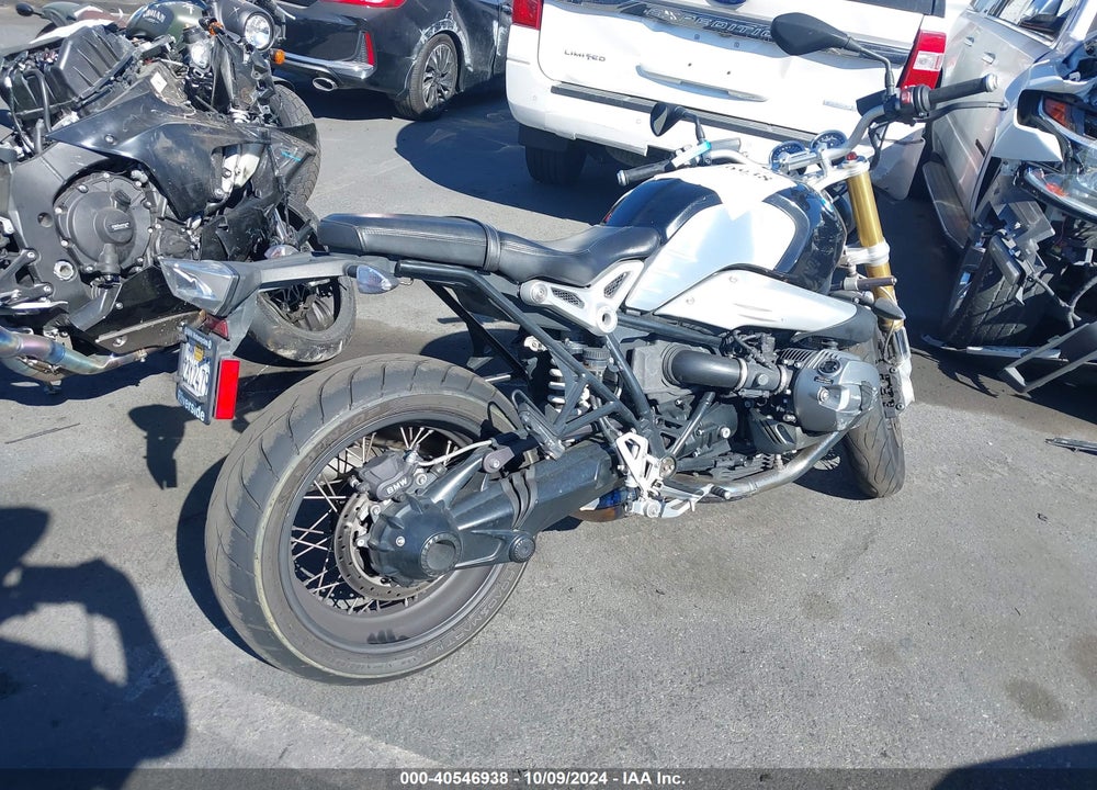2017 BMW R NINE T VIN: WB10J030XHZ698100