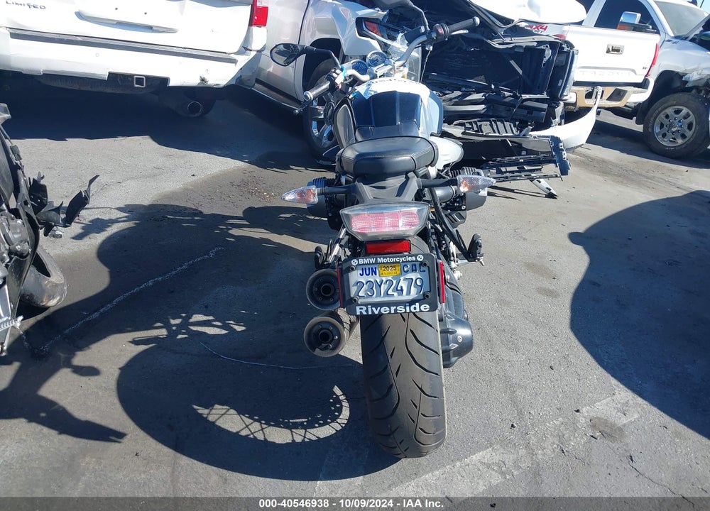 2017 BMW R NINE T VIN: WB10J030XHZ698100