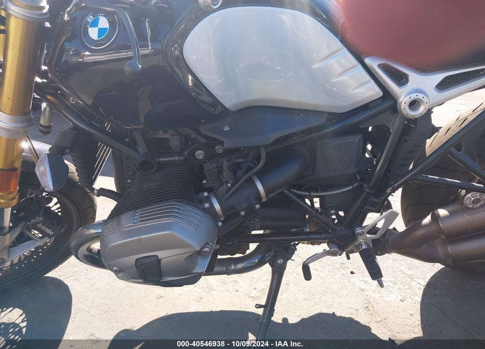 2017 BMW R NINE T VIN: WB10J030XHZ698100