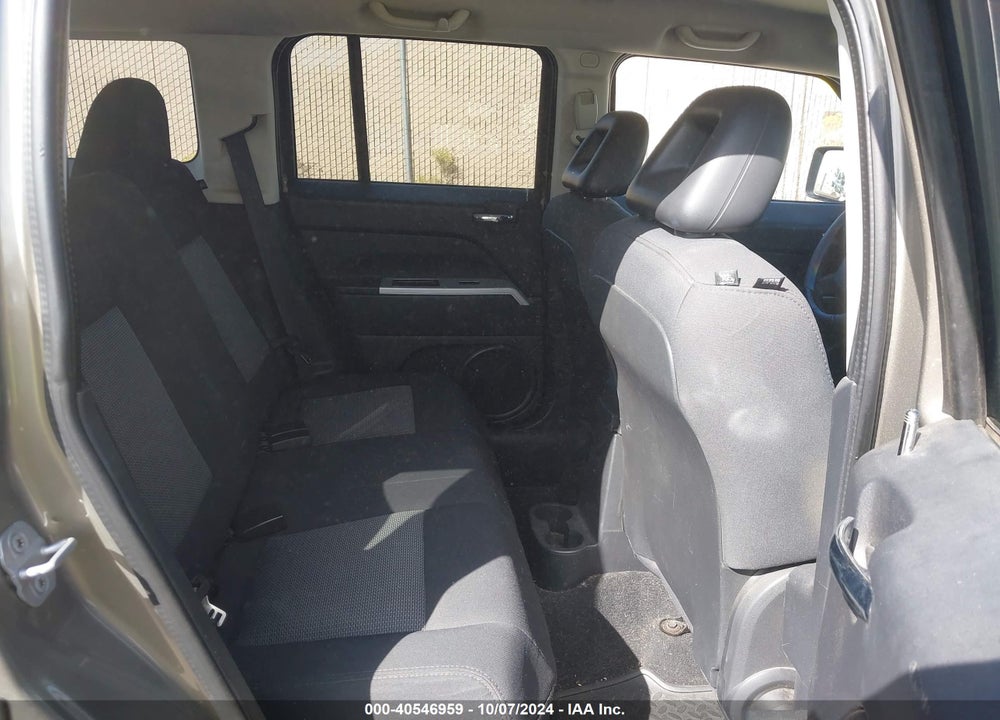 2008 JEEP PATRIOT SPORT VIN: 1J8FT28WX8D723325