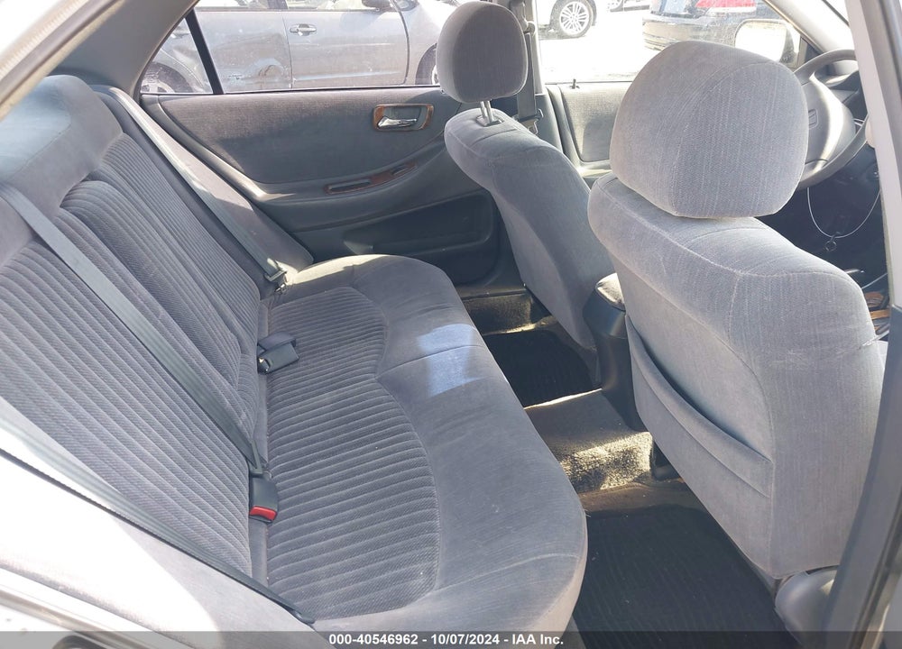 1998 HONDA ACCORD LX VIN: 1HGCG5647WA194319