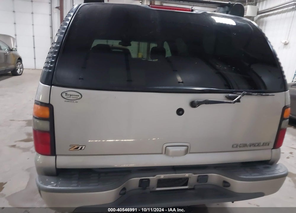 2004 CHEVROLET SUBURBAN 1500 Z71 VIN: 3GNFK16Z74G266110