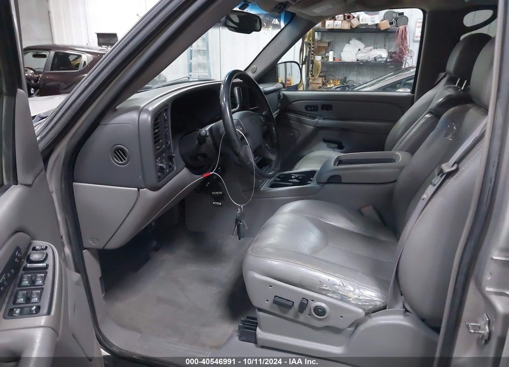 2004 CHEVROLET SUBURBAN 1500 Z71 VIN: 3GNFK16Z74G266110