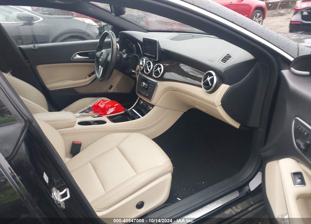 2014 MERCEDES-BENZ CLA 250 VIN: WDDSJ4GB9EN112381