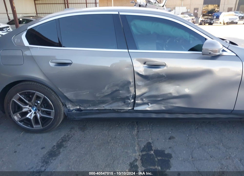 2024 BMW I5 EDRIVE40 VIN: WBY33FK02RCR81558
