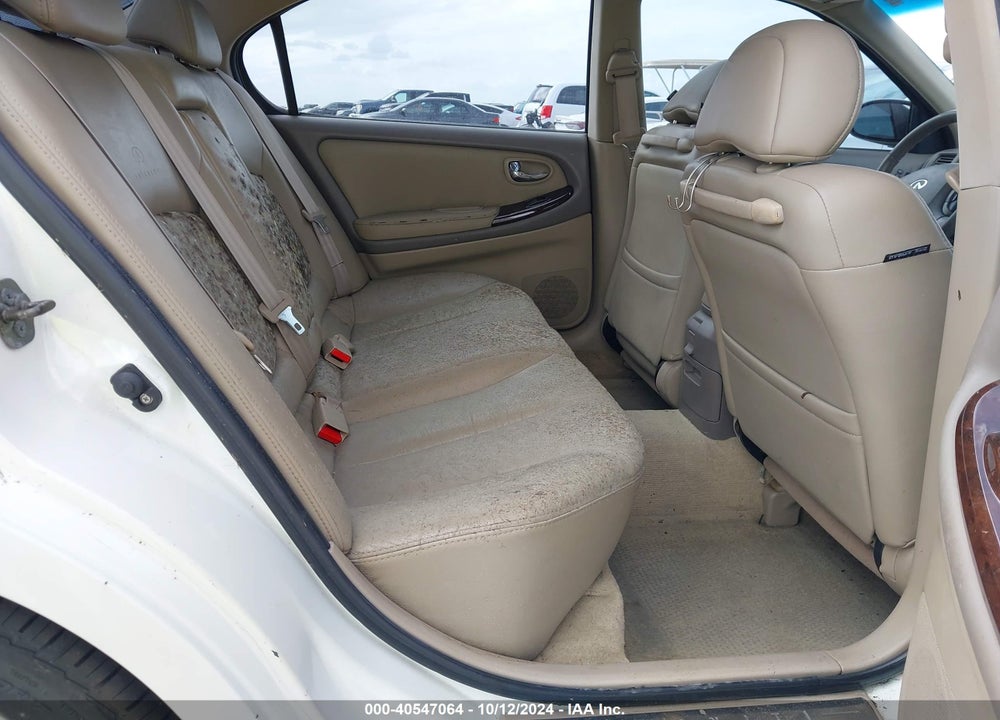 2001 INFINITI I30 TOURING VIN: JNKCA31A11T030707