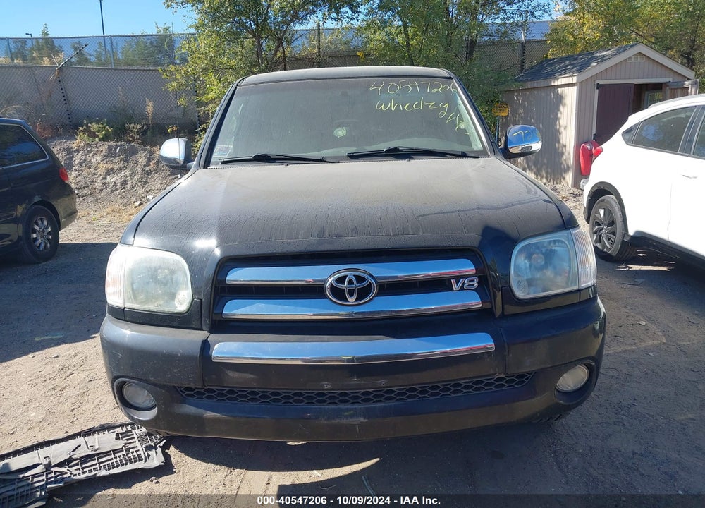 2005 TOYOTA TUNDRA SR5 V8 VIN: 5TBDT44105S478421