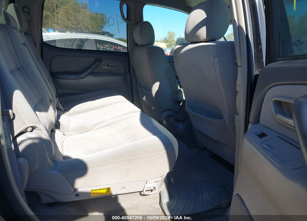 2005 TOYOTA TUNDRA SR5 V8 VIN: 5TBDT44105S478421