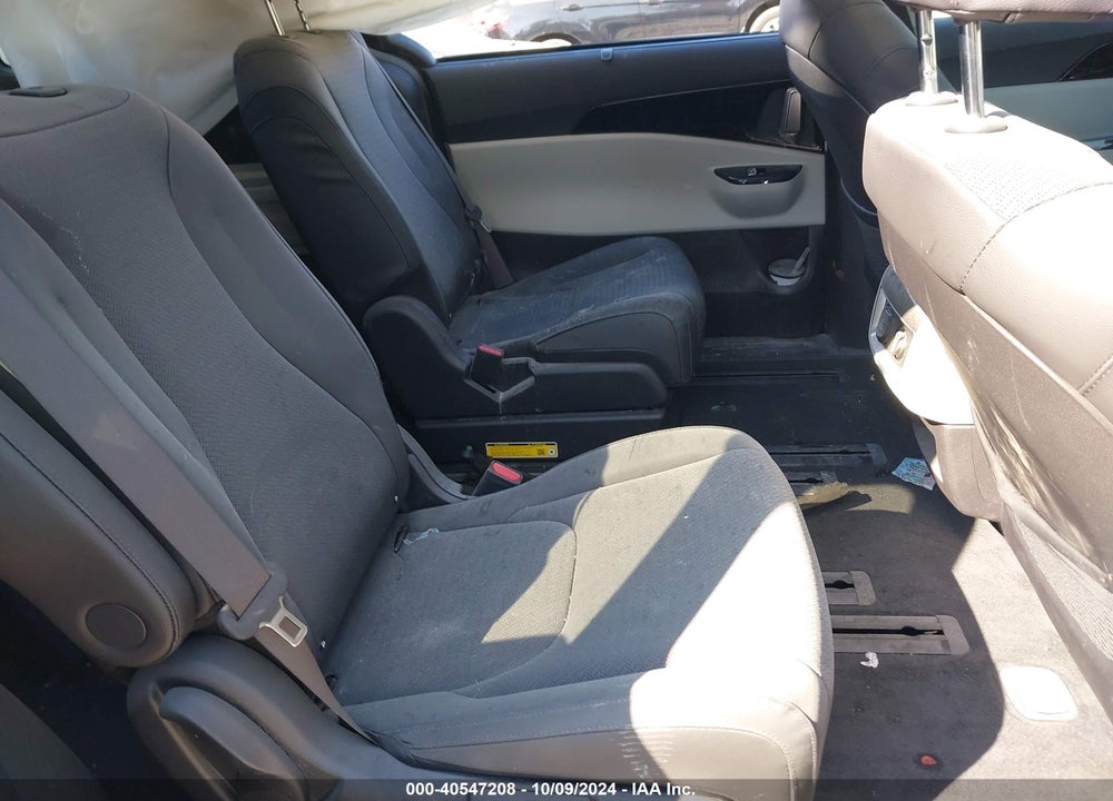2024 KIA CARNIVAL MPV VIN: KNDNE5H34R6326039