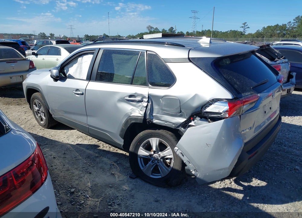2024 TOYOTA RAV4 XLE VIN: 2T3W1RFV4RW303838