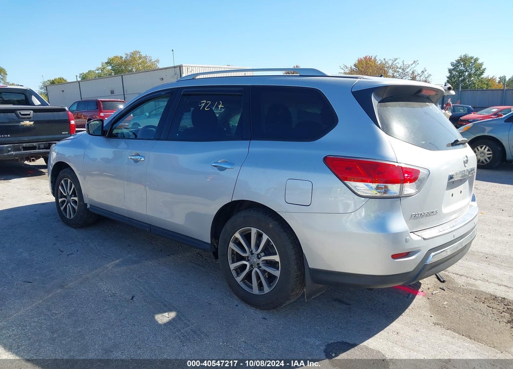 2015 NISSAN PATHFINDER SV VIN: 5N1AR2MM9FC634140