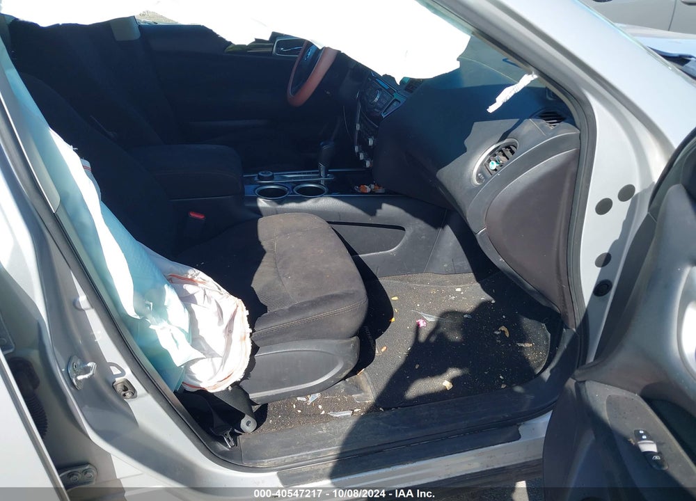 2015 NISSAN PATHFINDER SV VIN: 5N1AR2MM9FC634140