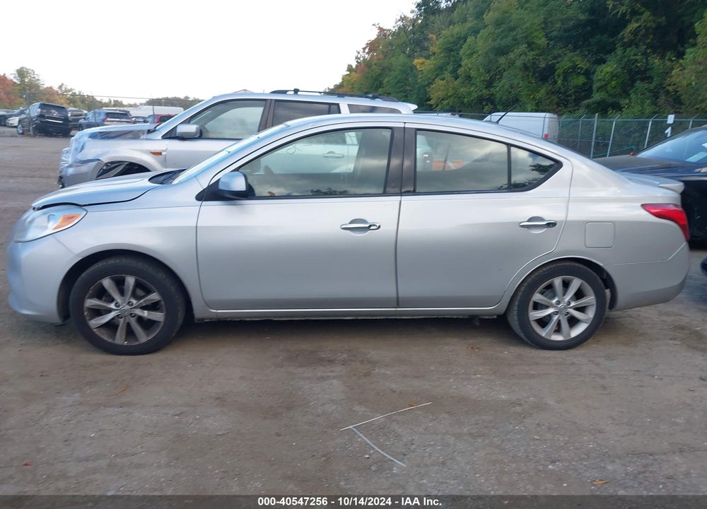 2014 NISSAN VERSA 1.6 SL VIN: 3N1CN7AP6EL821538