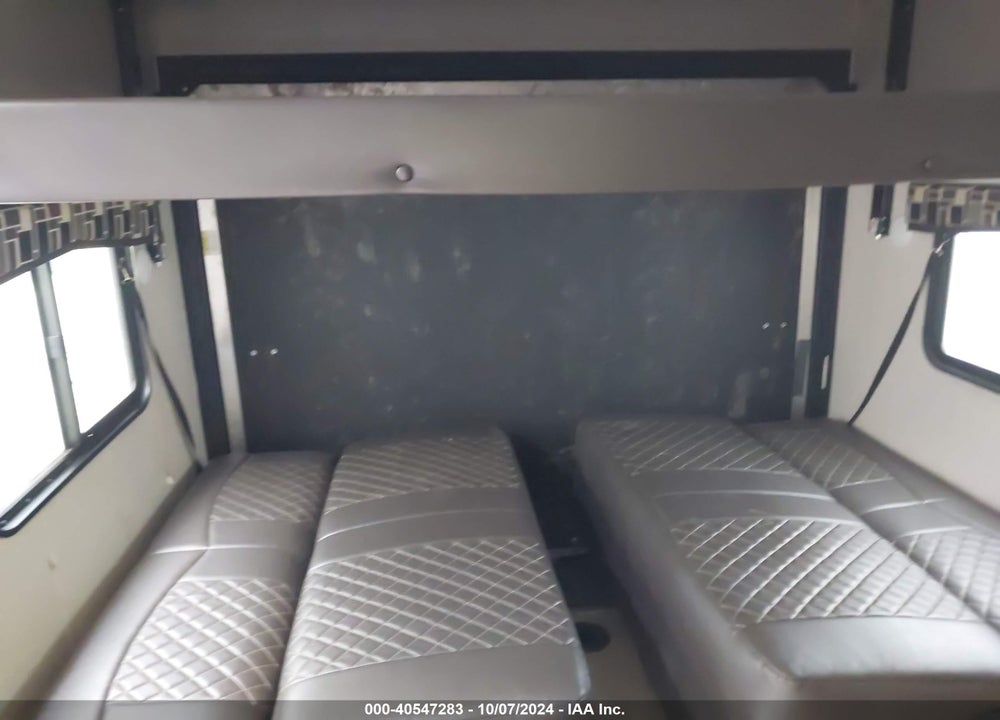2019 COLEMAN TRAVEL TRAILER VIN: 4YDT30024KH930961