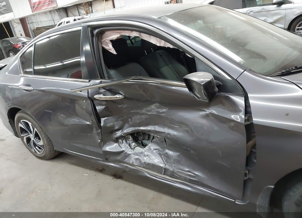 2017 HONDA ACCORD LX VIN: 1HGCR2F35HA076949