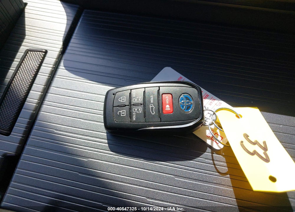 2023 TOYOTA SIENNA 25TH ANNIVERSARY EDITION VIN: 5TDCRKEC6PS139364