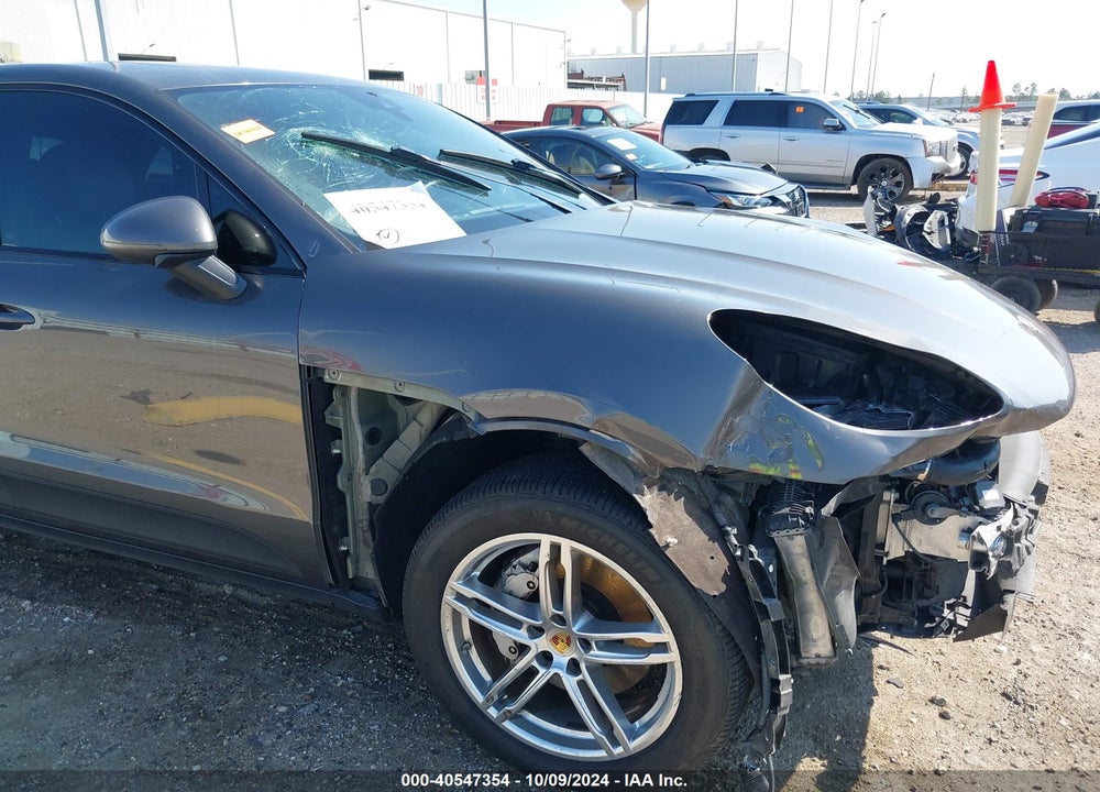 2015 PORSCHE MACAN S VIN: WP1AB2A56FLB53556