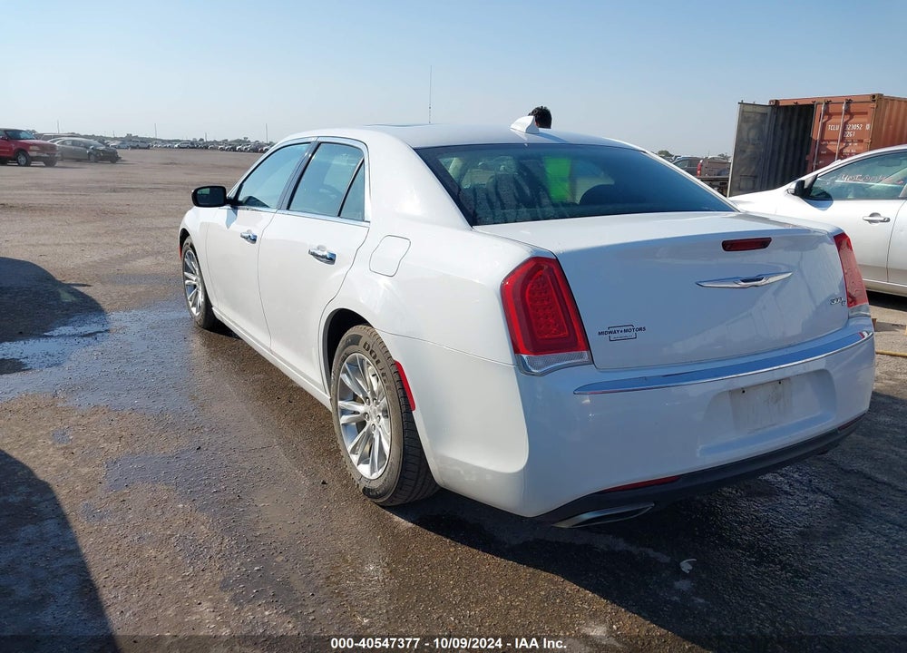 2015 CHRYSLER 300C VIN: 2C3CCAEG5FH773202