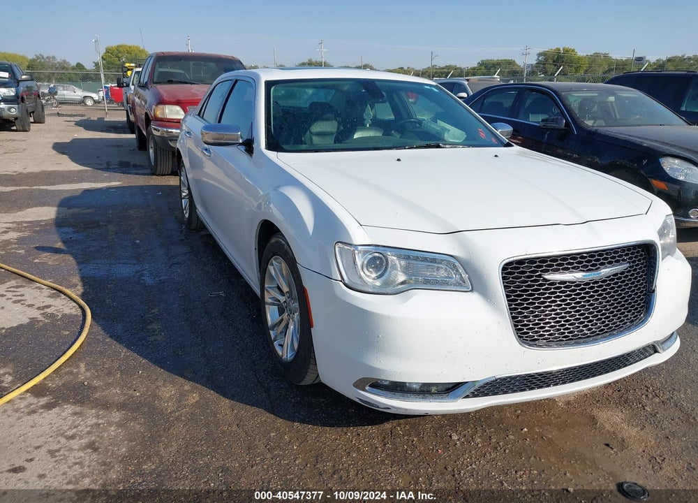 2015 CHRYSLER 300C VIN: 2C3CCAEG5FH773202