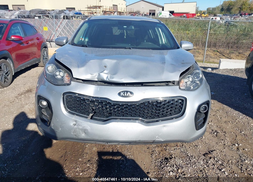 2018 KIA SPORTAGE LX VIN: KNDPMCAC1J7313547