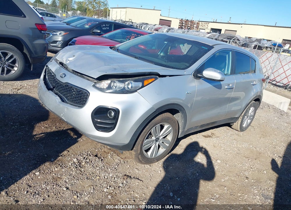 2018 KIA SPORTAGE LX VIN: KNDPMCAC1J7313547