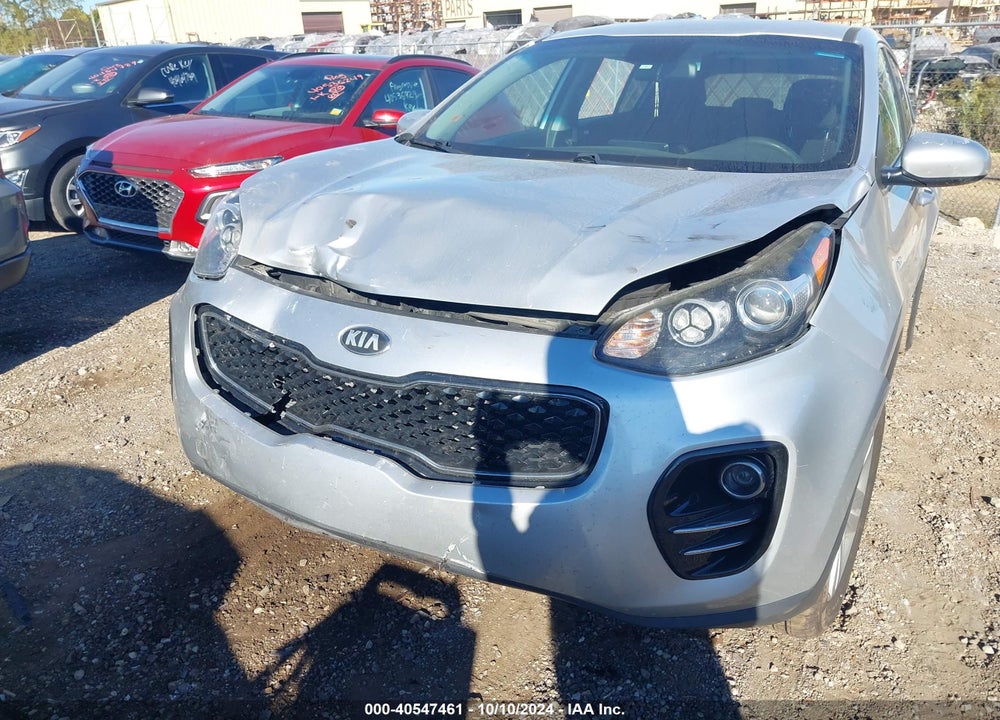 2018 KIA SPORTAGE LX VIN: KNDPMCAC1J7313547