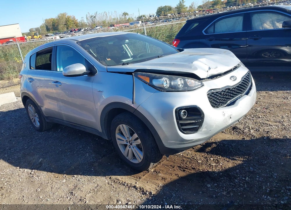 2018 KIA SPORTAGE LX VIN: KNDPMCAC1J7313547
