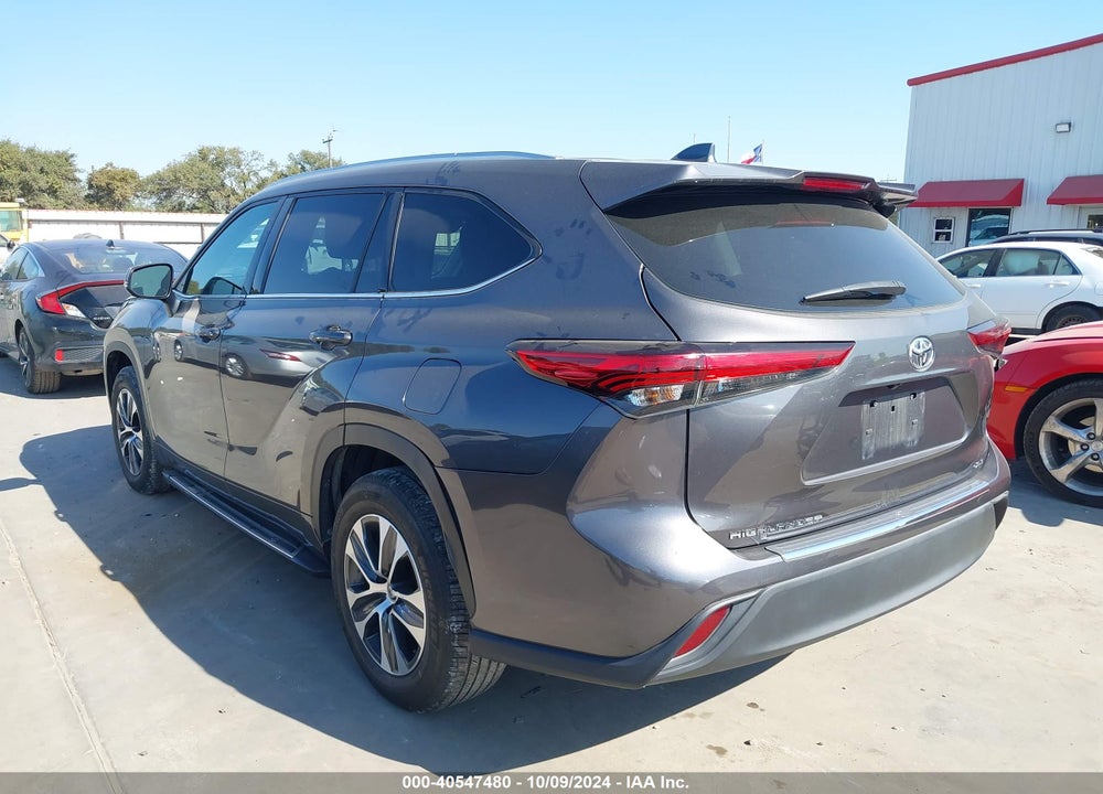 2021 TOYOTA HIGHLANDER VIN: 5TDGZRAH9MS053649