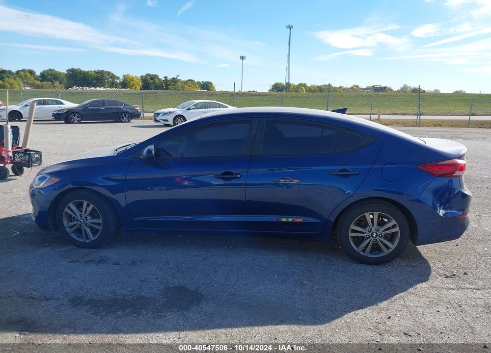 2018 HYUNDAI ELANTRA SEL VIN: 5NPD84LF1JH391634