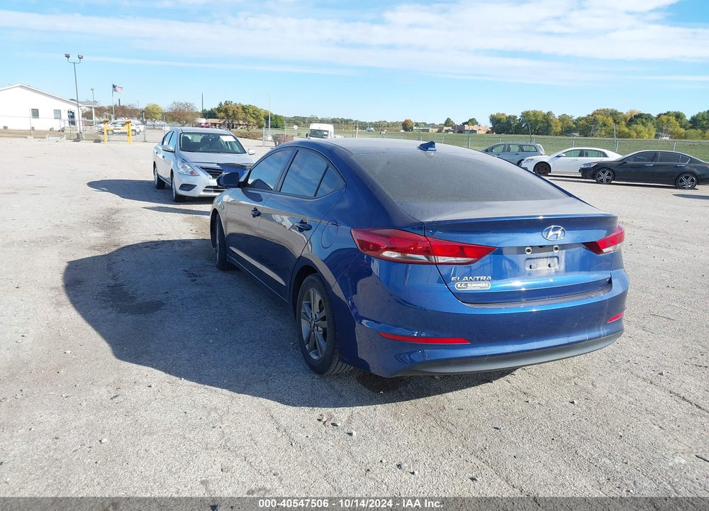 2018 HYUNDAI ELANTRA SEL VIN: 5NPD84LF1JH391634