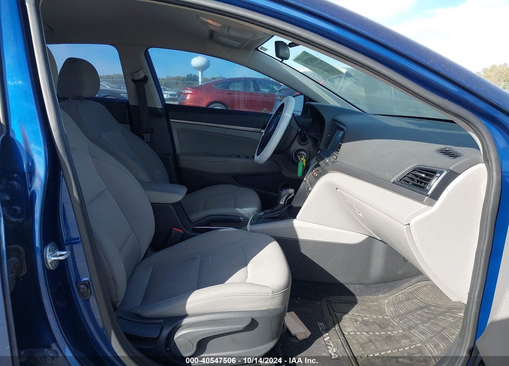 2018 HYUNDAI ELANTRA SEL VIN: 5NPD84LF1JH391634