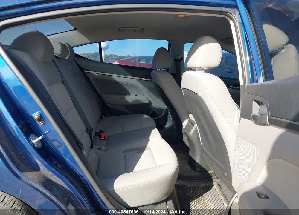 2018 HYUNDAI ELANTRA SEL VIN: 5NPD84LF1JH391634