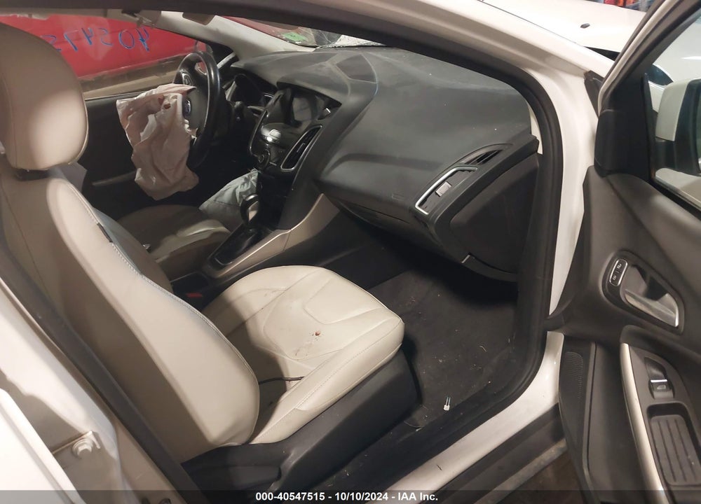 2018 FORD FOCUS TITANIUM VIN: 1FADP3N20JL324936