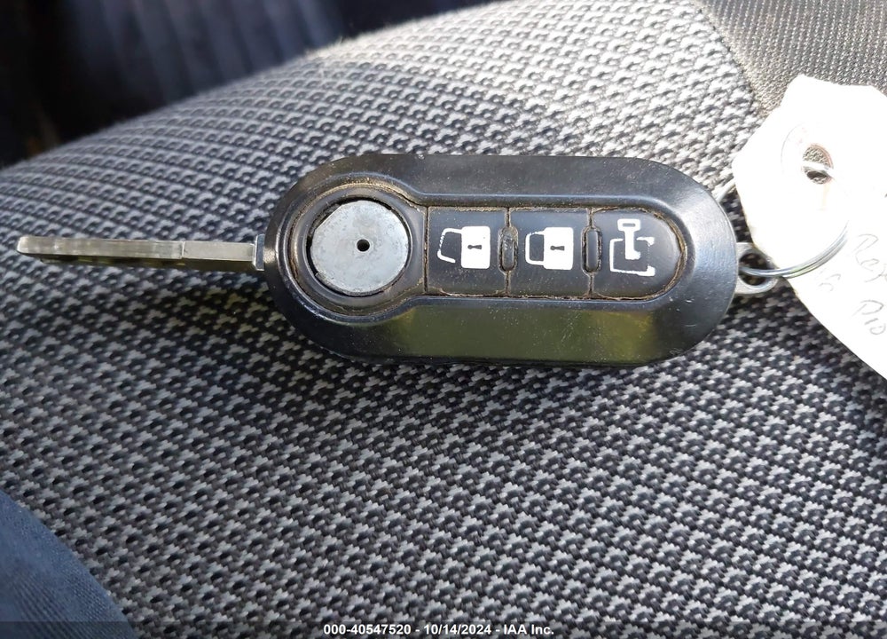 2016 RAM PROMASTER CITY TRADESMAN VIN: ZFBERFAT0G6C11350