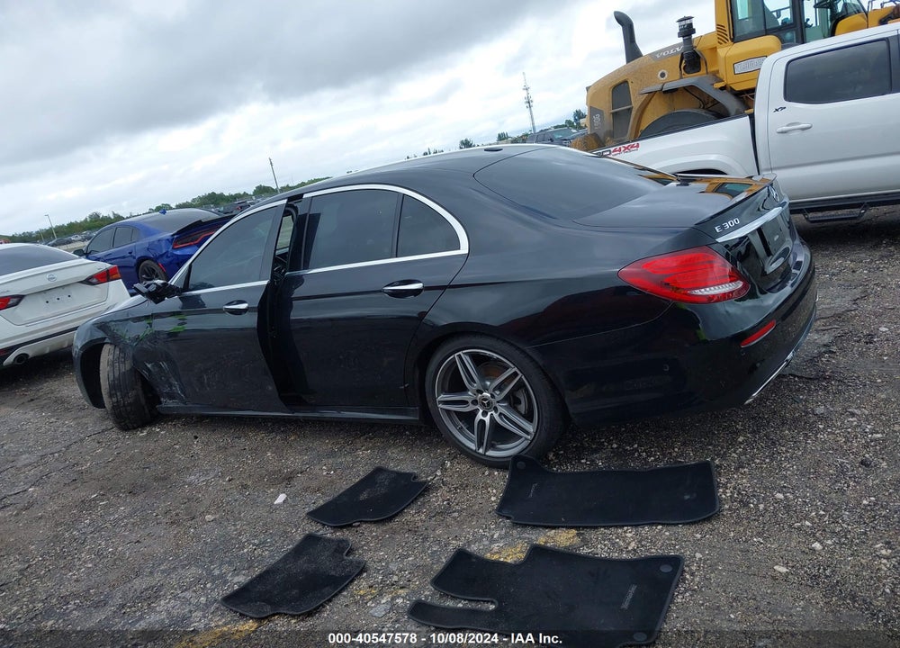 2019 MERCEDES-BENZ E 300 VIN: WDDZF4JB4KA499076
