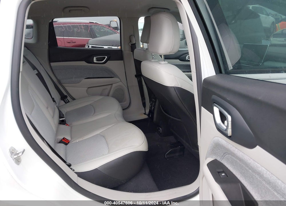 2022 JEEP COMPASS LATITUDE FWD VIN: 3C4NJCBB8NT228857