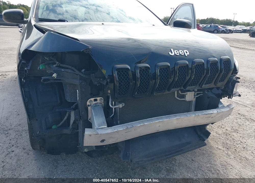 2018 JEEP CHEROKEE LATITUDE PLUS FWD VIN: 1C4PJLLB6JD531661