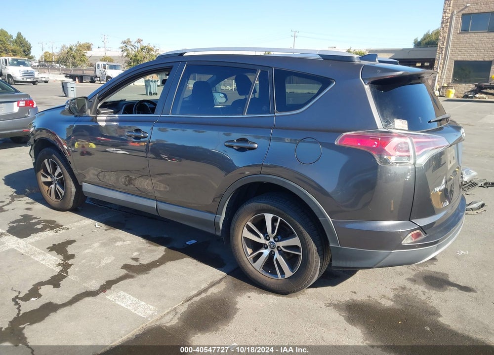 2016 TOYOTA RAV4 XLE VIN: JTMWFREV3GJ082246