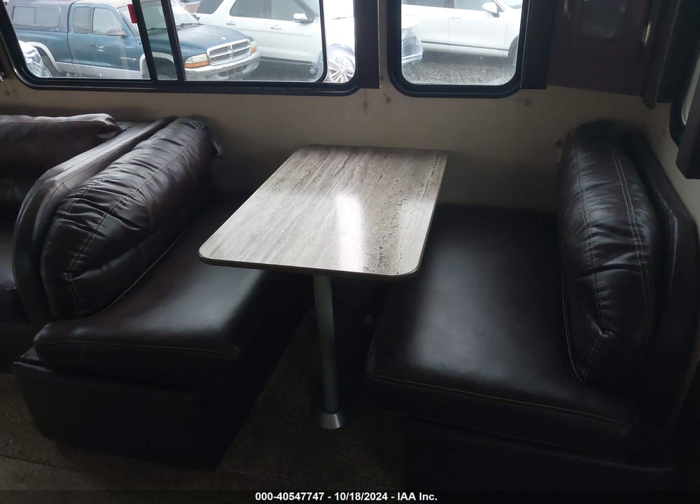 2015 HEARTLAND CYCLONE 3800 VIN: 5SFCG4338FE282578