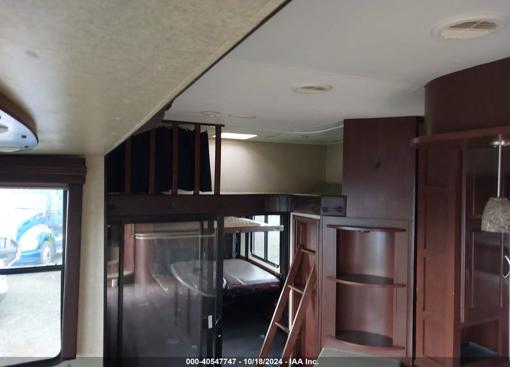 2015 HEARTLAND CYCLONE 3800 VIN: 5SFCG4338FE282578