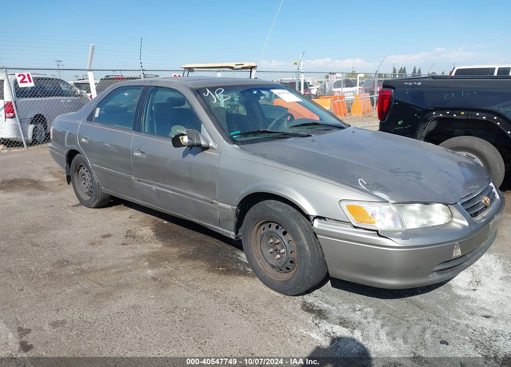 2000 TOYOTA CAMRY LE VIN: 4T1BG22K8YU617130