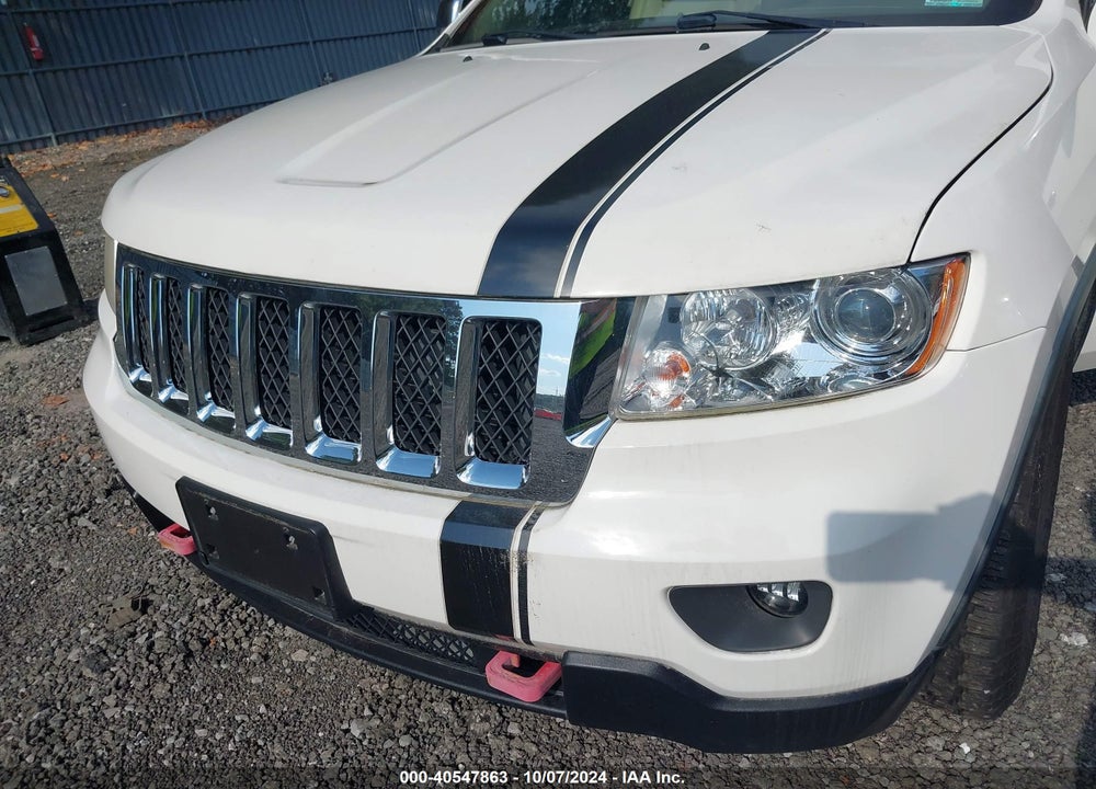 2011 JEEP GRAND CHEROKEE OVERLAND VIN: 1J4RR6GT9BC560126