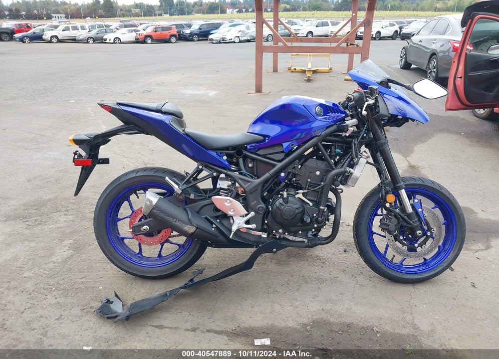 2024 YAMAHA YZFR3 A VIN: MH3RH18Y6RK017727