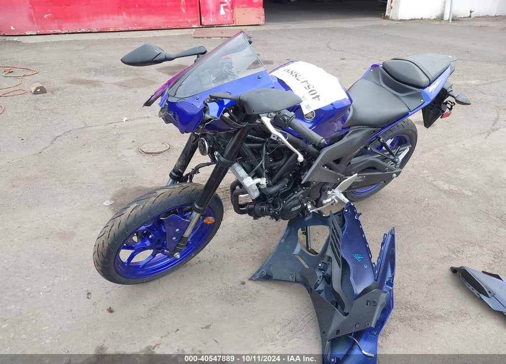 2024 YAMAHA YZFR3 A VIN: MH3RH18Y6RK017727