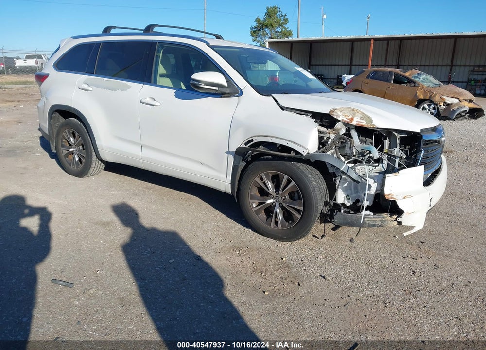 2016 TOYOTA HIGHLANDER XLE V6 VIN: 5TDKKRFH1GS124905