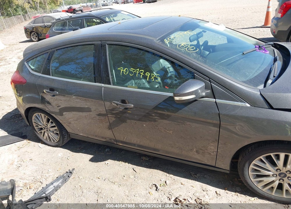 2016 FORD FOCUS TITANIUM VIN: 1FADP3N27GL262038